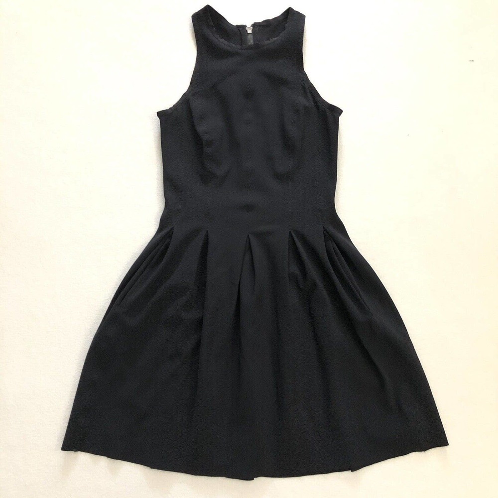 Lululemon Women Black Racerback Back Zip Skater Pleated Here to There Dress 4